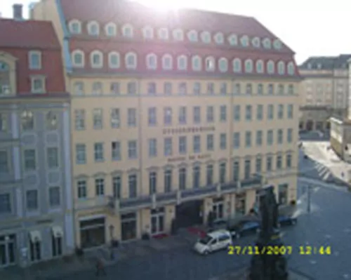 Außenansicht des Hotel de Saxe in Dresden