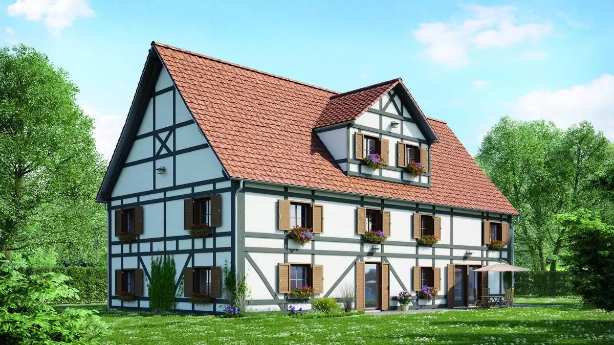 Landhaus im Grünen mit holzfarbenen Klappläden