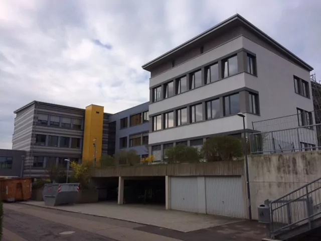 Außenansicht der Realschule in Nabburg